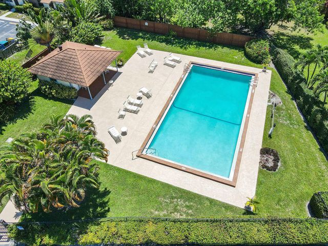 3900 SE County Line Road 22a, Jupiter, FL 33469