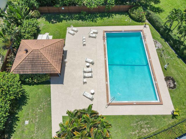 3900 SE County Line Road 22a, Jupiter, FL 33469