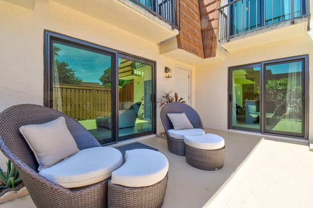 3900 SE County Line Road 22a, Jupiter, FL 33469