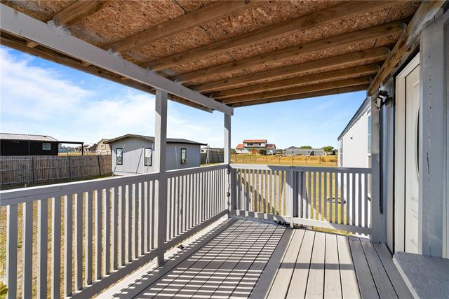 4533 E Granado Dr, Robstown, TX 78380