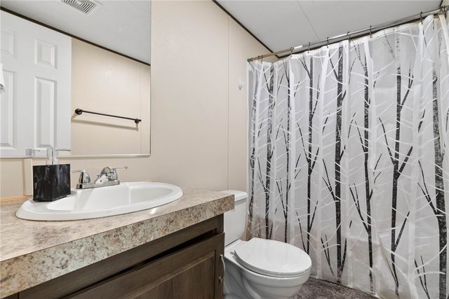 4533 E Granado Dr, Robstown, TX 78380