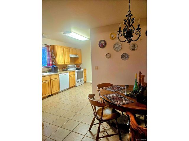 2660 Campfire Rd, Hartsel, CO 80449