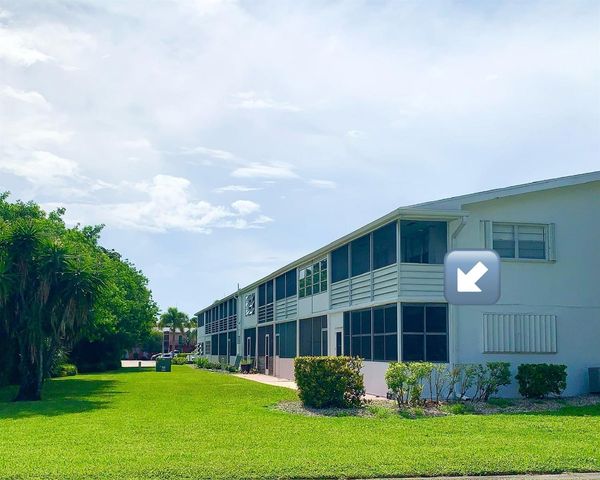 81 Kingswood E, West Palm Beach, FL 33417