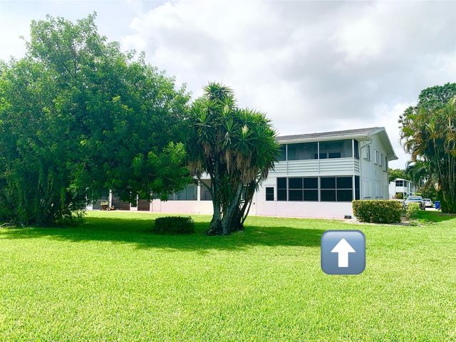 81 Kingswood E, West Palm Beach, FL 33417