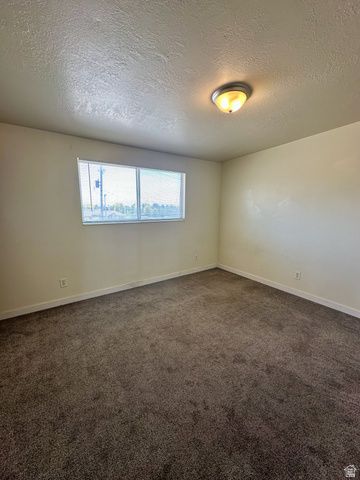 1215 E GORDON AVE, Layton, UT 84040