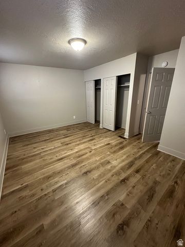 1215 E GORDON AVE, Layton, UT 84040