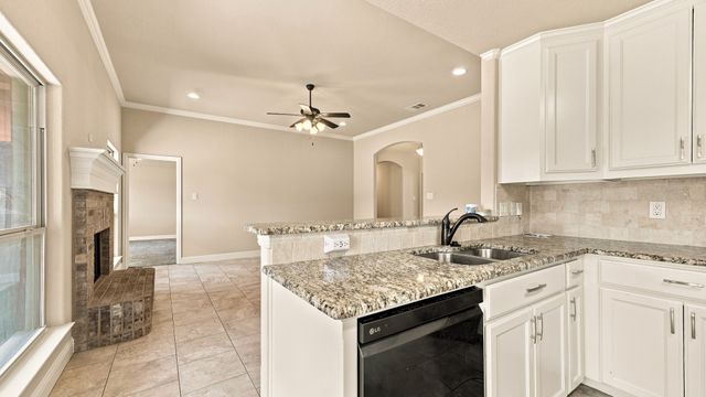 1813 Town Creek Circle, Weatherford, TX 76086