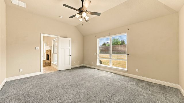1813 Town Creek Circle, Weatherford, TX 76086