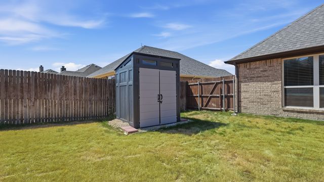 1813 Town Creek Circle, Weatherford, TX 76086