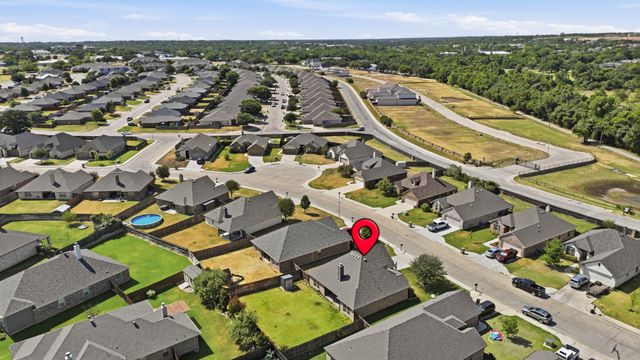 1813 Town Creek Circle, Weatherford, TX 76086