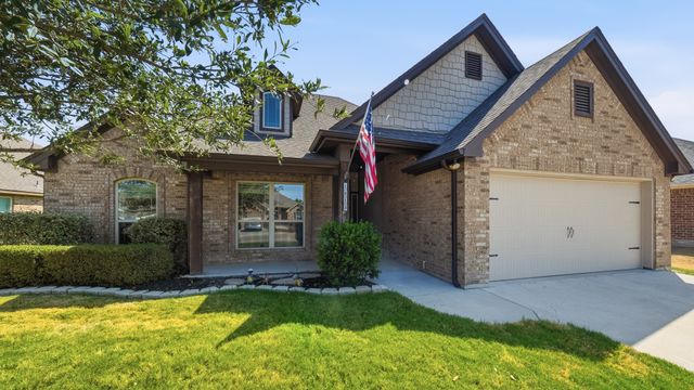 1813 Town Creek Circle, Weatherford, TX 76086
