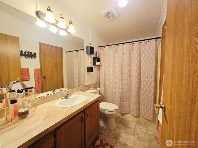 221 Parkwood Boulevard, Sequim, WA 98382