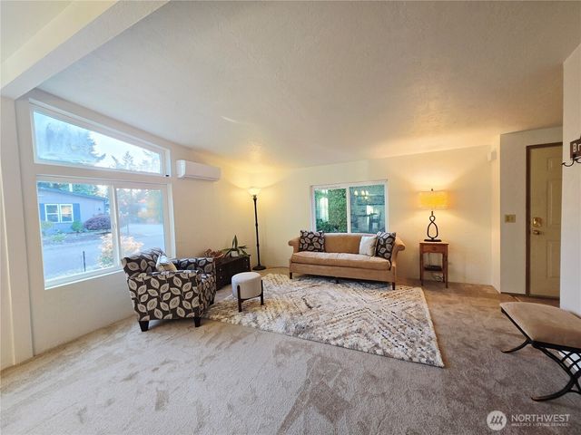 221 Parkwood Boulevard, Sequim, WA 98382