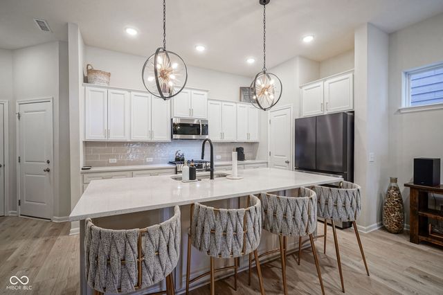 1045 Valentine Lane, Carmel, IN 46032