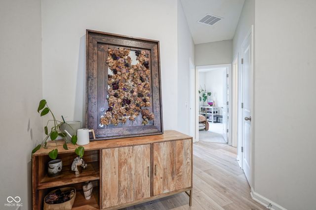 1045 Valentine Lane, Carmel, IN 46032