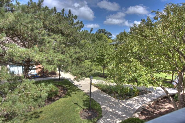 269 Fontana BOULEVARD #2369, Fontana, WI 53125