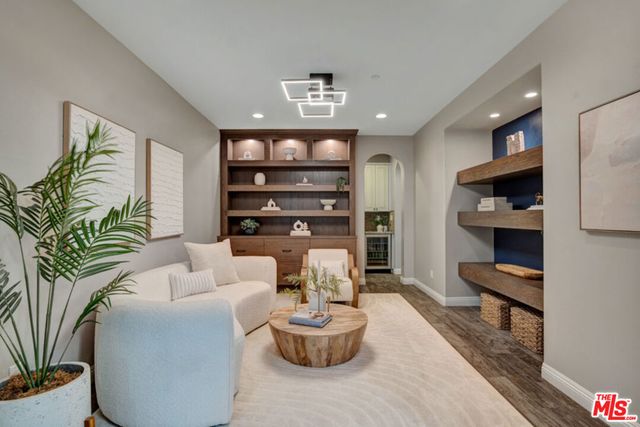 28236 Forge Court, Valencia, CA 91354