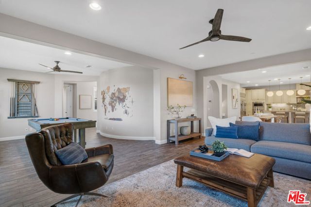 28236 Forge Court, Valencia, CA 91354