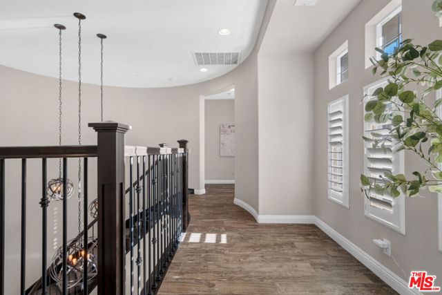 28236 Forge Court, Valencia, CA 91354