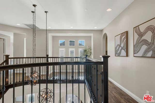 28236 Forge Court, Valencia, CA 91354