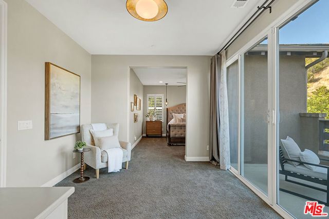 28236 Forge Court, Valencia, CA 91354
