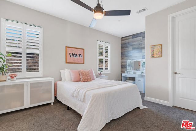 28236 Forge Court, Valencia, CA 91354