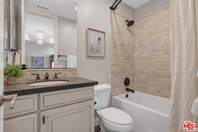28236 Forge Court, Valencia, CA 91354