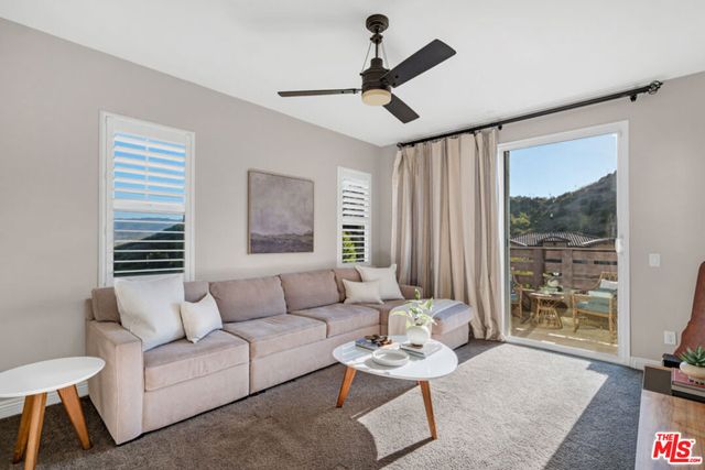 28236 Forge Court, Valencia, CA 91354