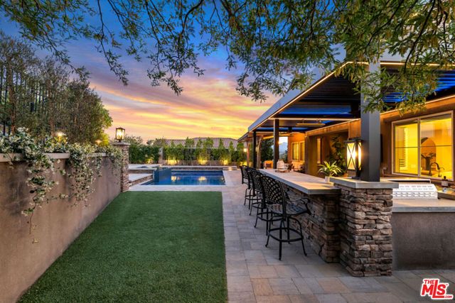 28236 Forge Court, Valencia, CA 91354