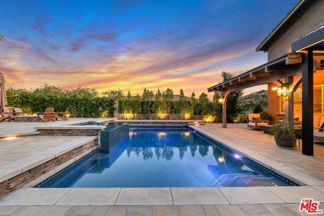 28236 Forge Court, Valencia, CA 91354