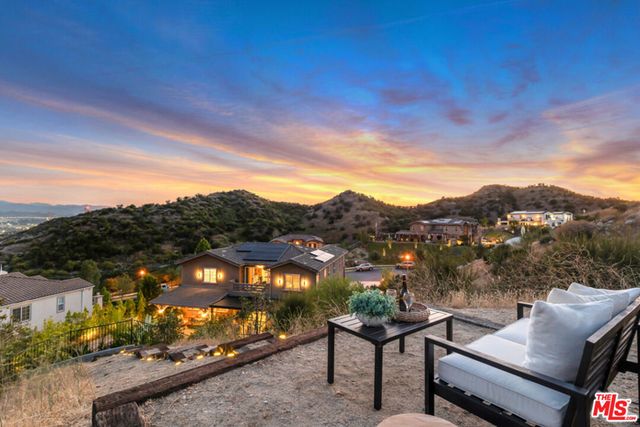 28236 Forge Court, Valencia, CA 91354