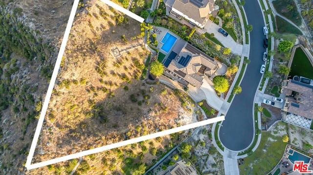 28236 Forge Court, Valencia, CA 91354