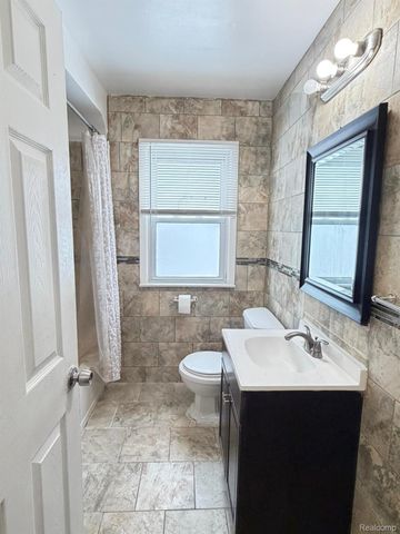 6868 Norborne Avenue, Dearborn Heights, MI 48127