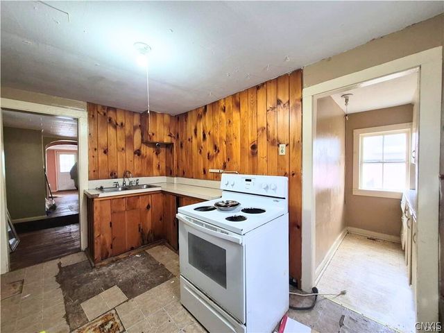 504 Cayuga Street, Fulton, NY 13069