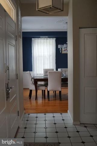 6673 MCLEAN DR, Mclean, VA 22101