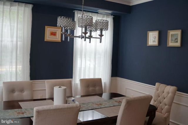 6673 MCLEAN DR, Mclean, VA 22101