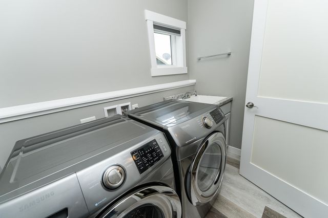 1470 4th Street NE, Byron, MN 55920