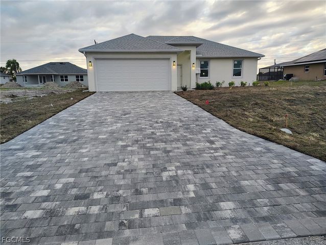 302 NW 25th AVE, Cape Coral, FL 33993