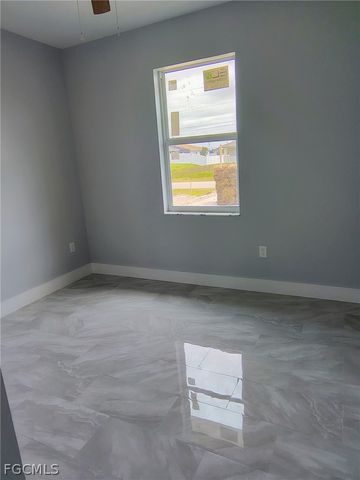 302 NW 25th AVE, Cape Coral, FL 33993