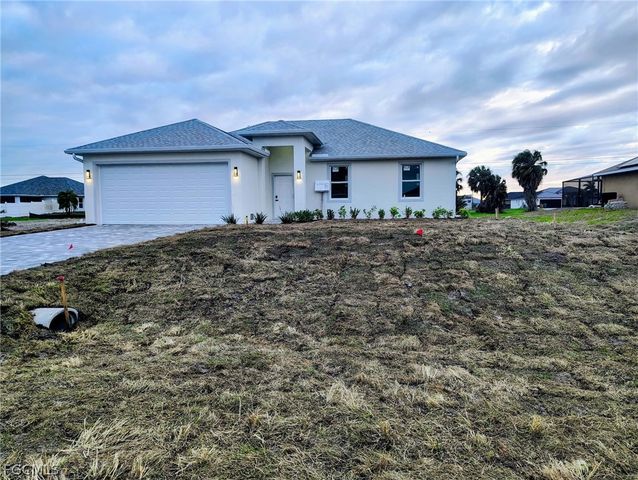 302 NW 25th AVE, Cape Coral, FL 33993