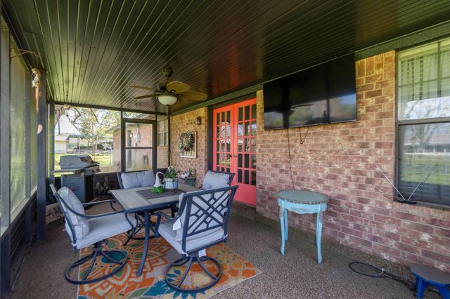 832 County Road 903a, Brazoria, TX 77422