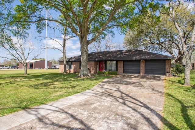 832 County Road 903a, Brazoria, TX 77422
