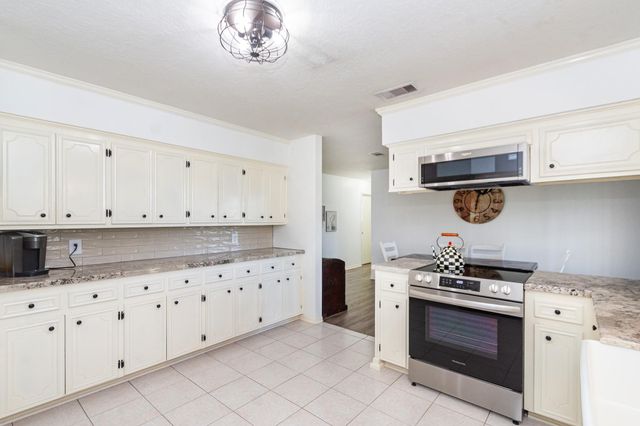 832 County Road 903a, Brazoria, TX 77422