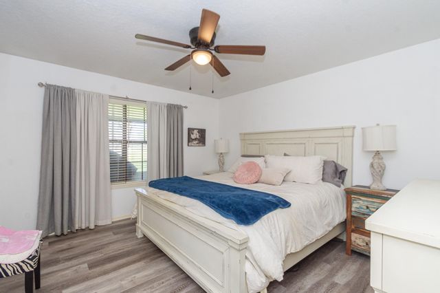 832 County Road 903a, Brazoria, TX 77422