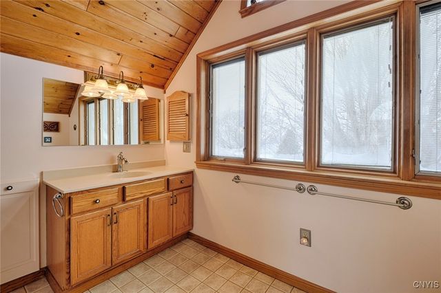 16505 Rainbow Shores Drive, Clayton, NY 13624