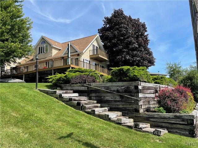 16505 Rainbow Shores Drive, Clayton, NY 13624