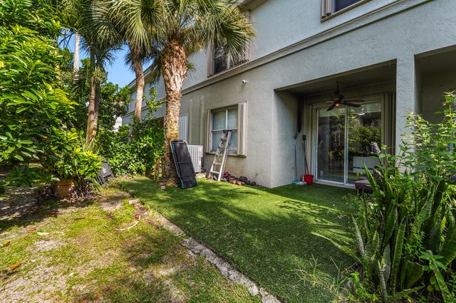 6119 Seminole Gardens Circle, Riviera Beach, FL 33418