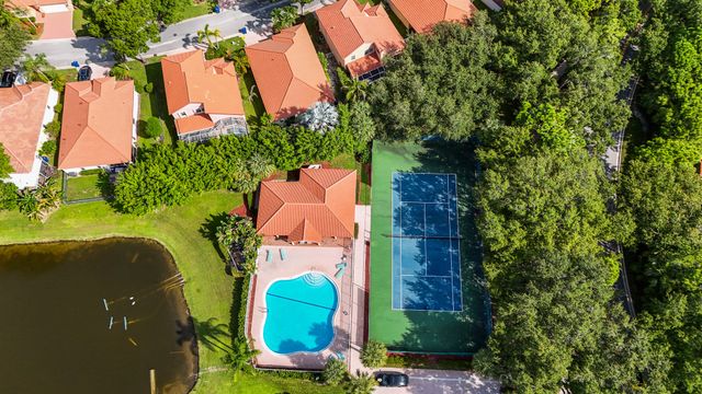 6119 Seminole Gardens Circle, Riviera Beach, FL 33418
