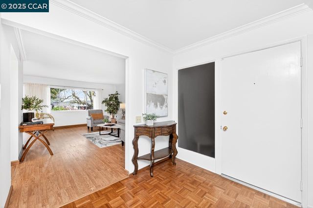 1400 Ptarmigan Dr 2, Walnut Creek, CA 94595