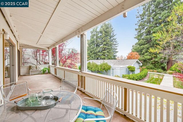 1400 Ptarmigan Dr 2, Walnut Creek, CA 94595